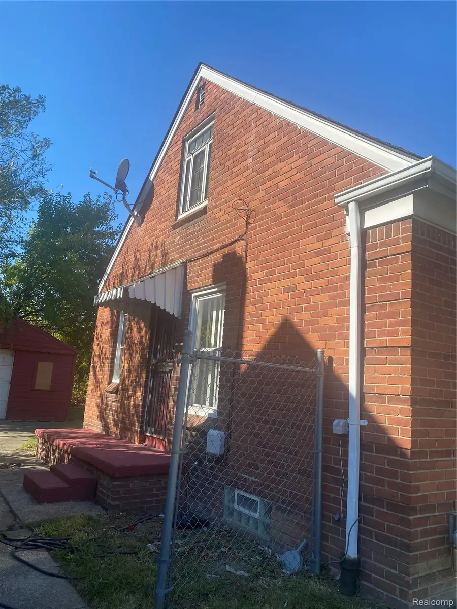 19233 Norwood ST, Detroit, MI 48234 - #2