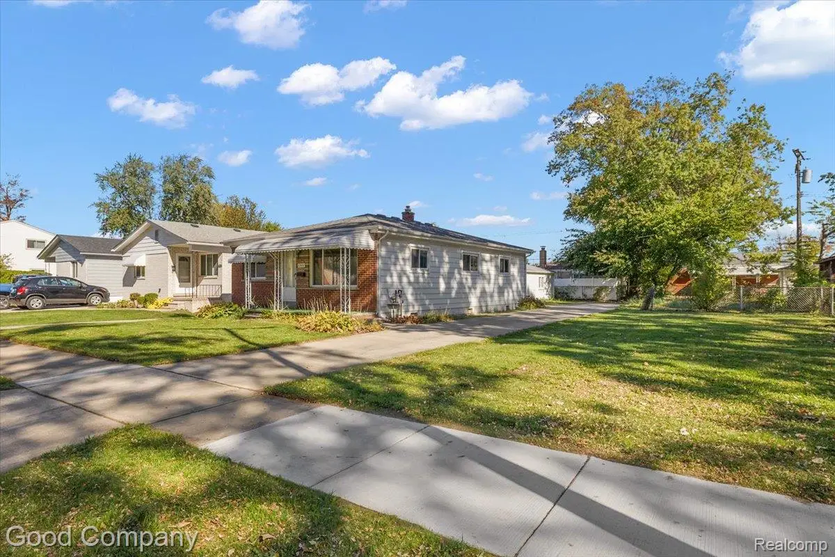 23862 Woodrow Wilson AVE, Warren, MI 48091 - #1