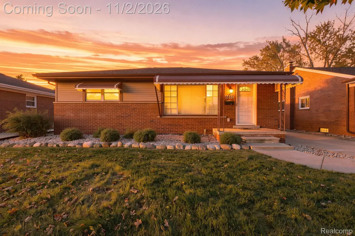 16561 Windermere CIR, Southgate, MI 48195 - #1