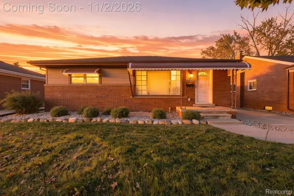 16561 Windermere CIR, Southgate, MI 48195