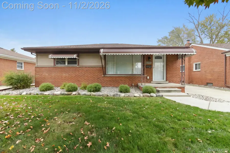 16561 Windermere CIR, Southgate, MI 48195 - #2