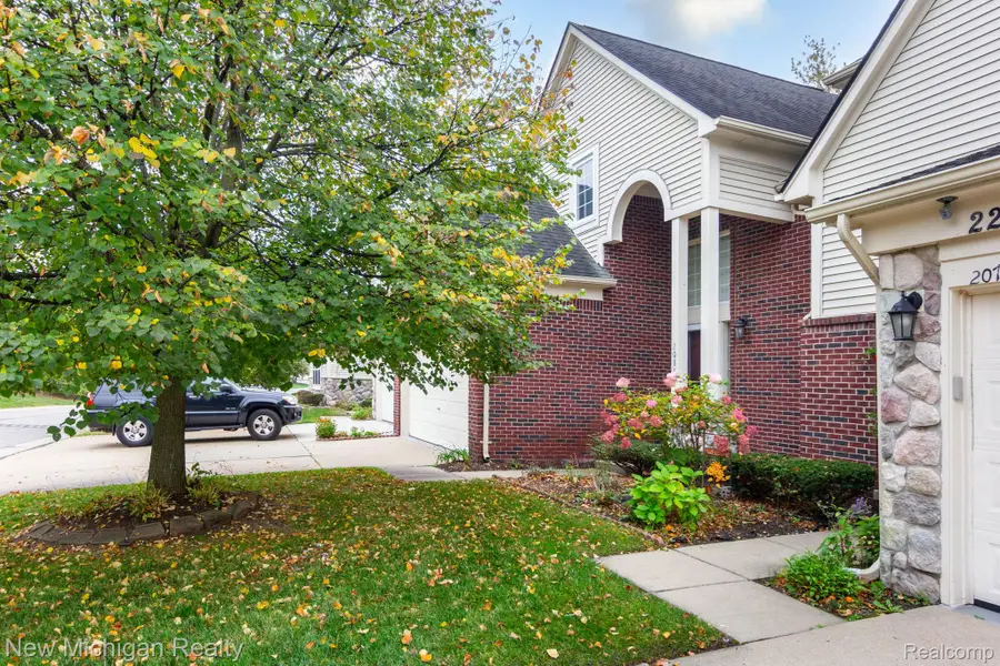 2086 Preserve CIR W, Canton, MI 48188 - #3