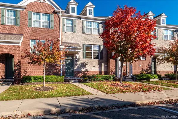 27884 Middleton DR, Novi, MI 48377