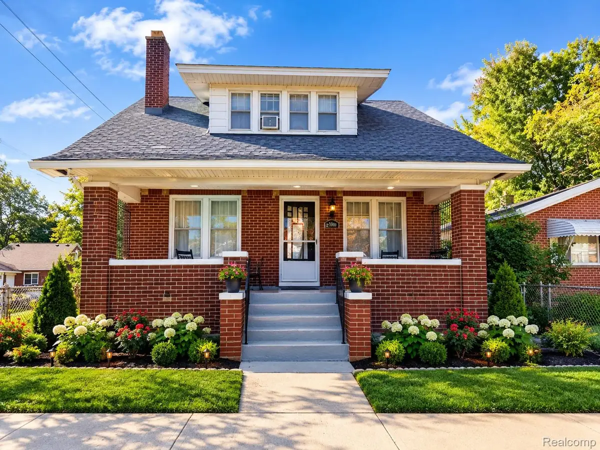 21003 Albany AVE, Warren, MI 48091 - #1
