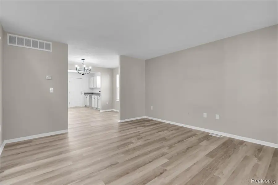 4989 Scotten ST, Detroit, MI 48210 - #3