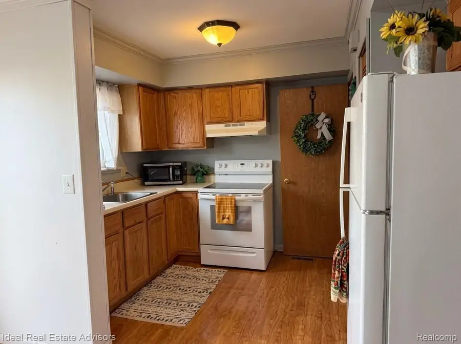 18955 S Highlite DR  # 78, Clinton Township, MI 48035 - #2