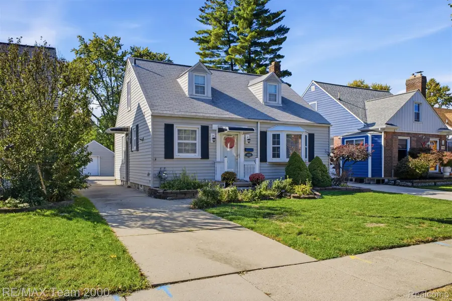 22355 Olmstead ST, Dearborn, MI 48124 - #3