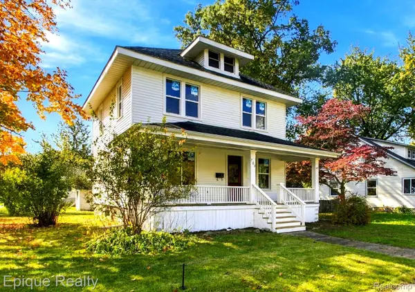 703 Smith ST, Algonac, MI 48001