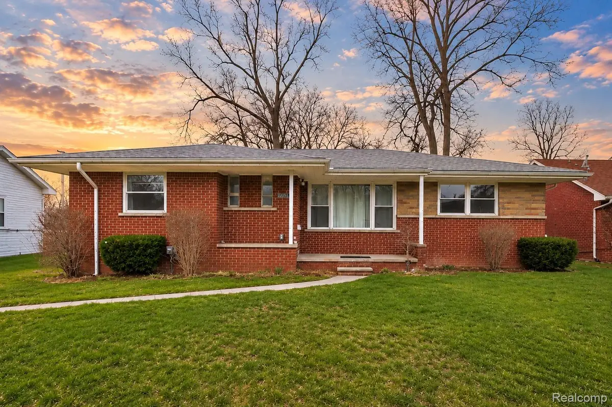 25253 Eureka DR, Warren, MI 48091 - #1