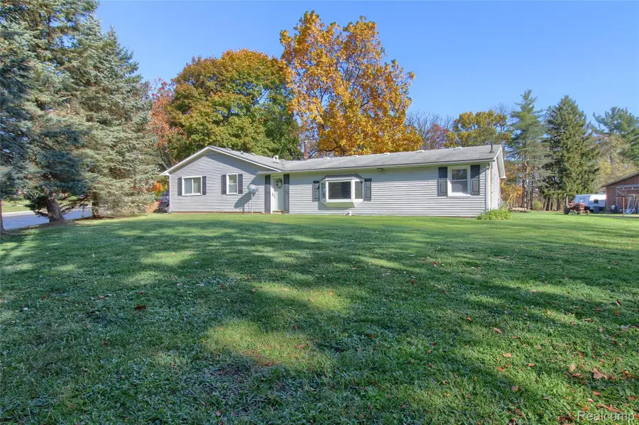 24200 Martindale RD, Lyon, MI 48178 - #2