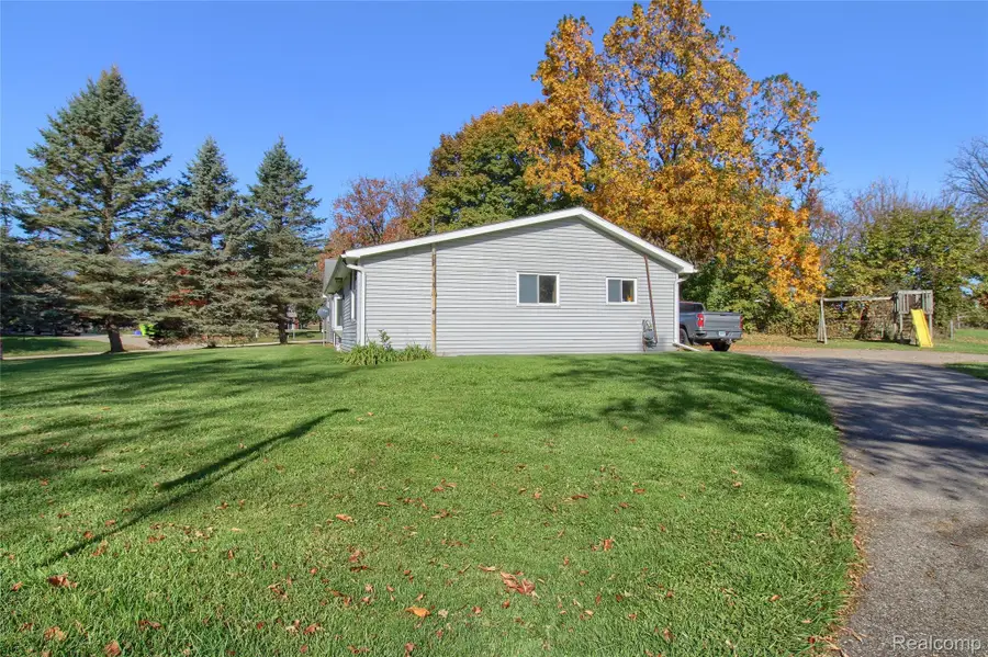 24200 Martindale RD, Lyon, MI 48178 - #3