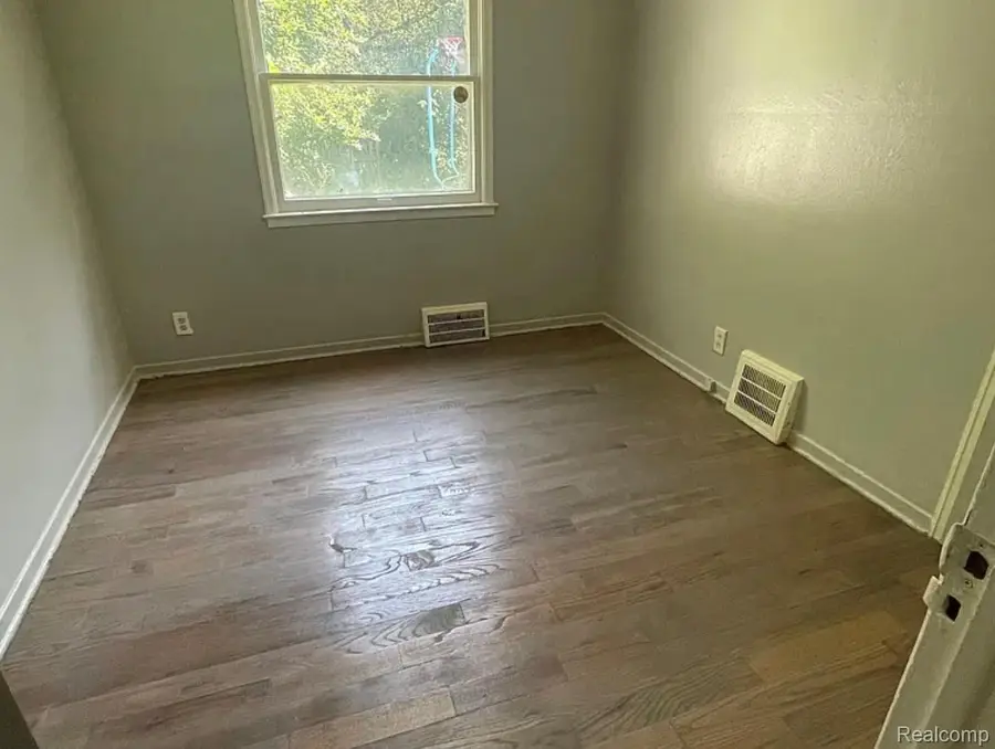 20607 MOROSS RD, Detroit, MI 48224 - #3