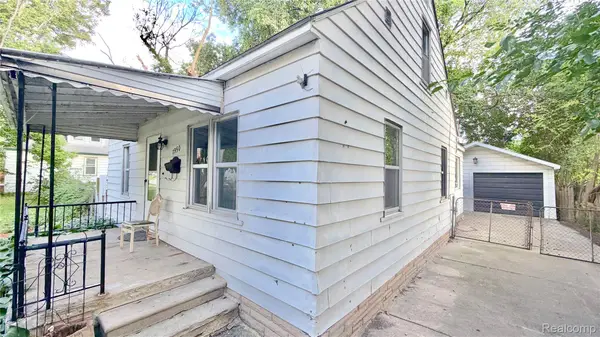 1950 Michael AVE, Warren, MI 48091