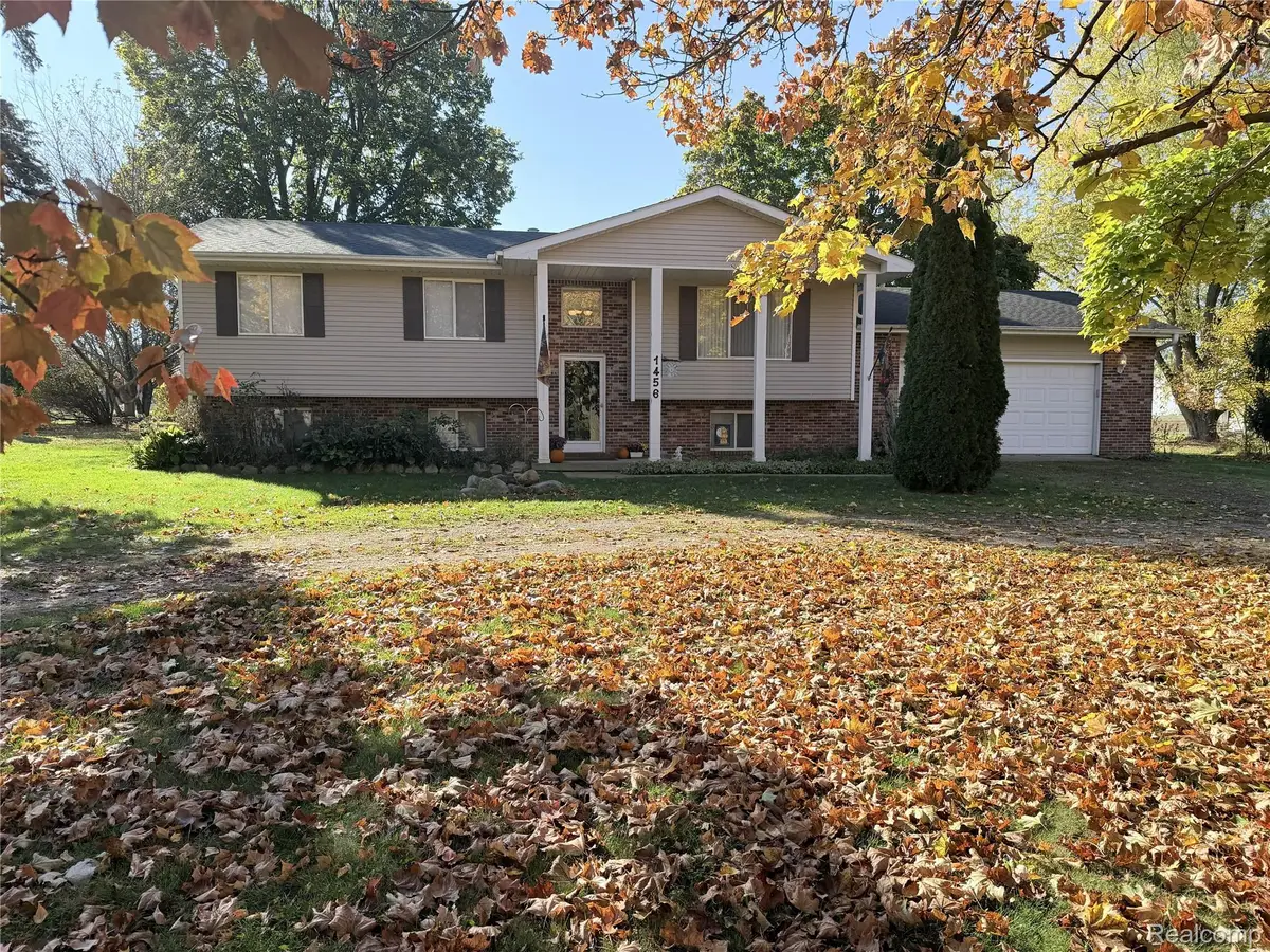 1456 Bowers RD, Lapeer, MI 48446 - #1