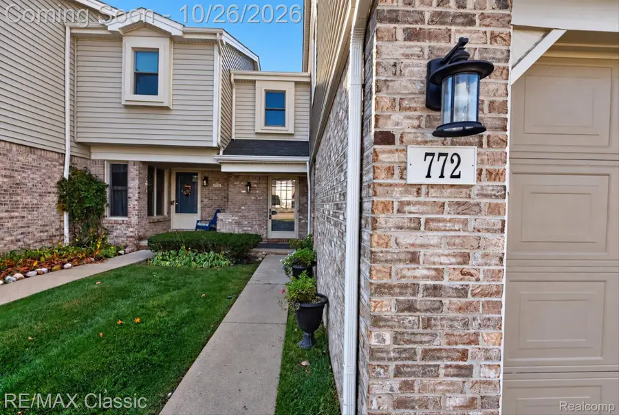 772 Ridgeside DR 7 # 29, Milford, MI 48381 - #2