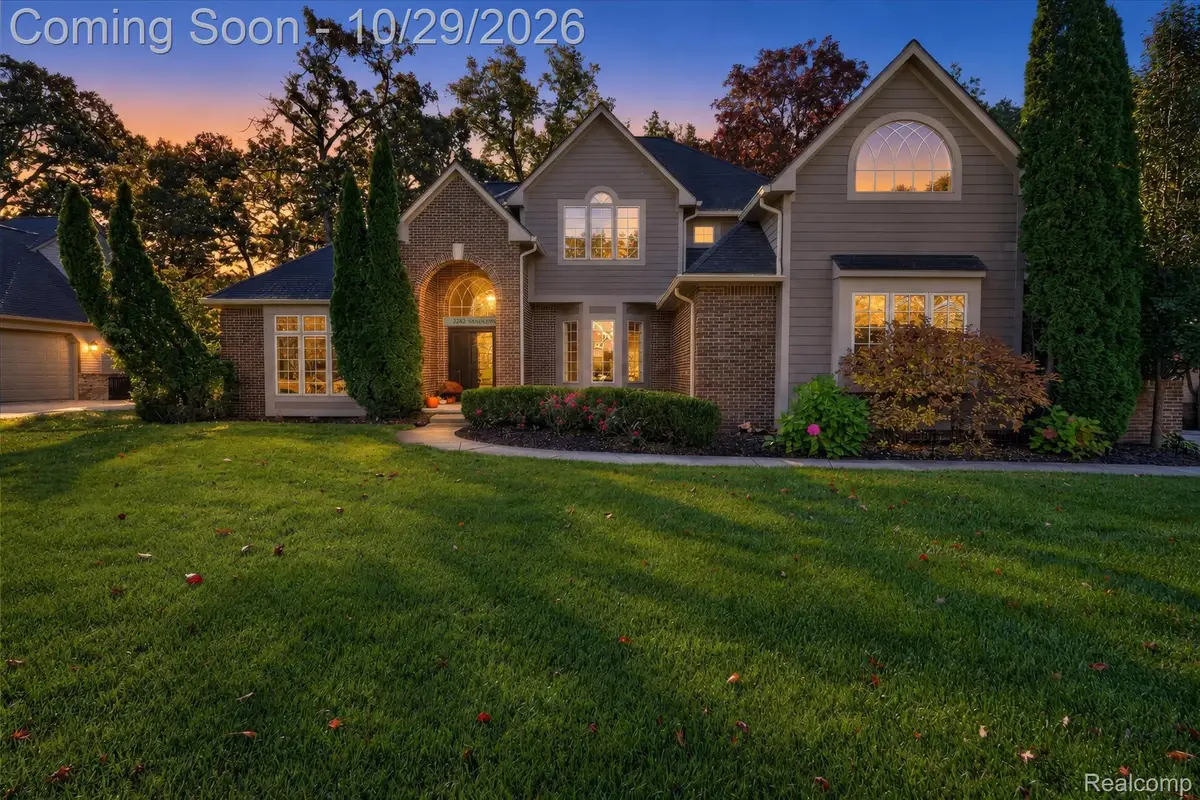 2282 Sandlewood DR, White Lake, MI 48383 - #1