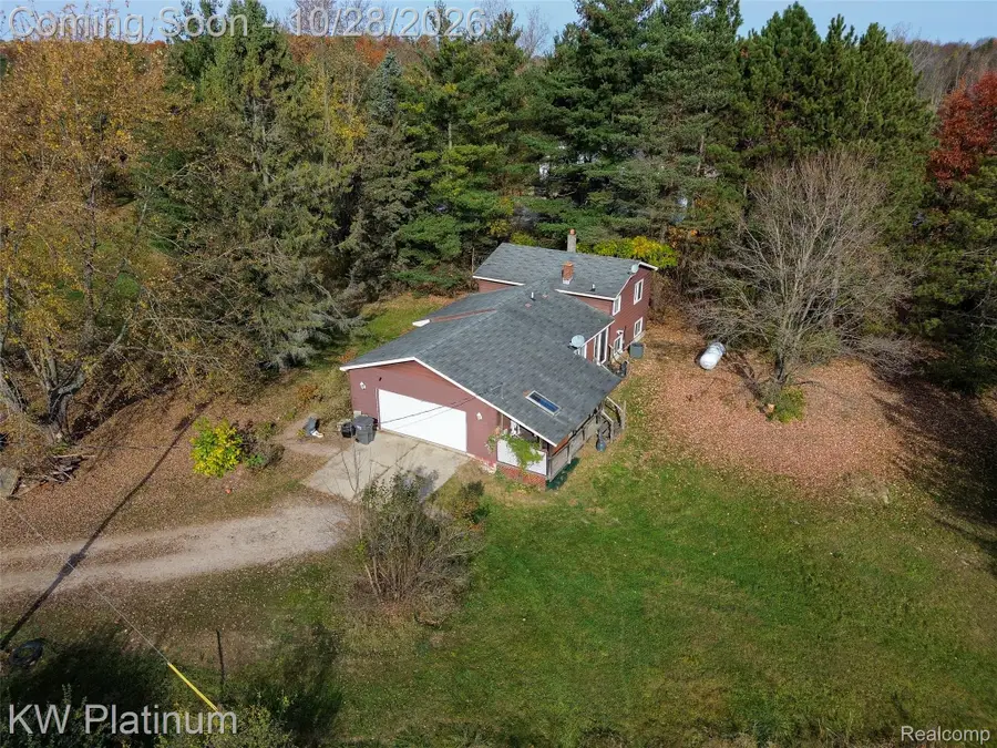 2533 S Lake Pleasant RD, Metamora, MI 48455 - #3