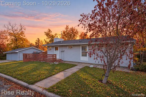 8033 Clarence ST, Goodrich, MI 48438