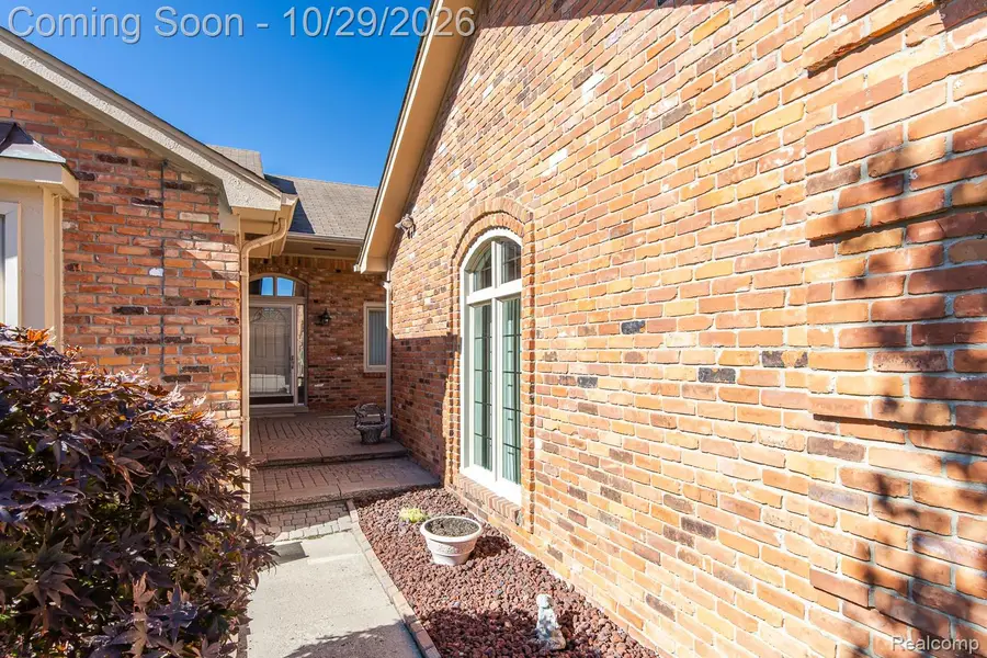 40963 E Rosewood DR 7 # 28, Clinton, MI 48038 - #3