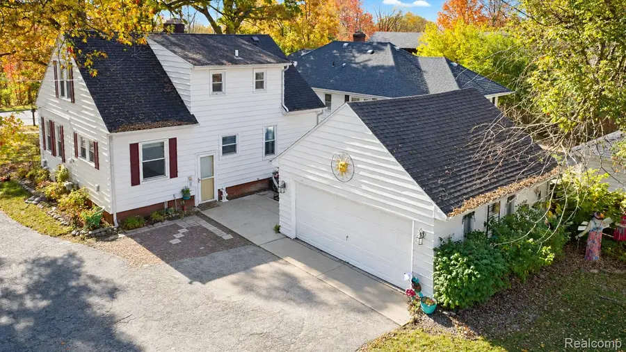 831 E Main ST, Flushing, MI 48433 - #3