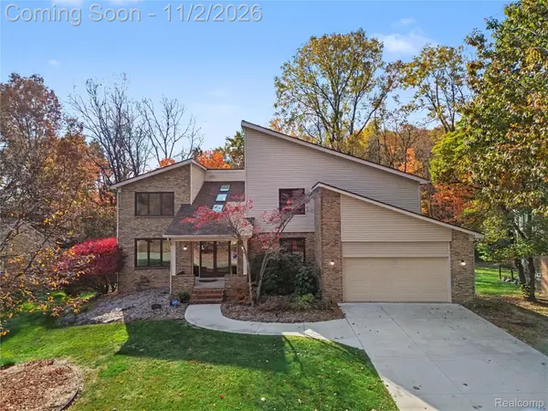 7136 Indian Creek DR, WestBloomfield, MI 48322