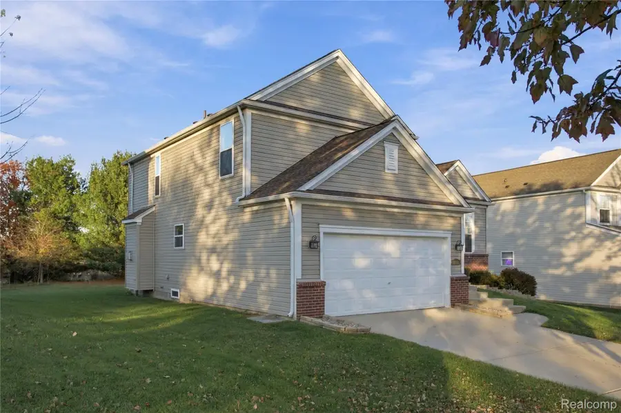 866 Canyon Creek DR, Holly, MI 48442 - #3