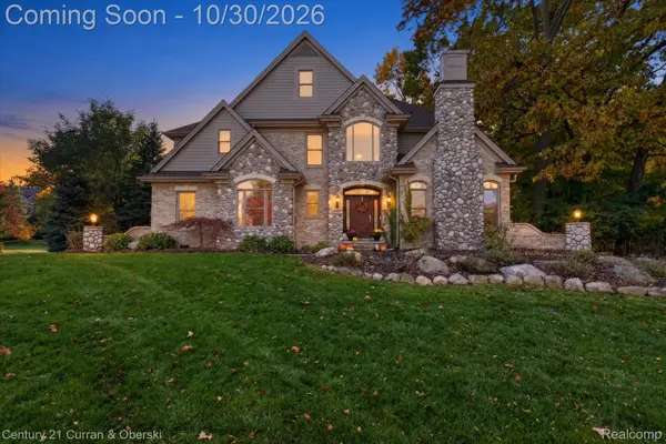 6307 Wildwood LN, WestBloomfield, MI 48324