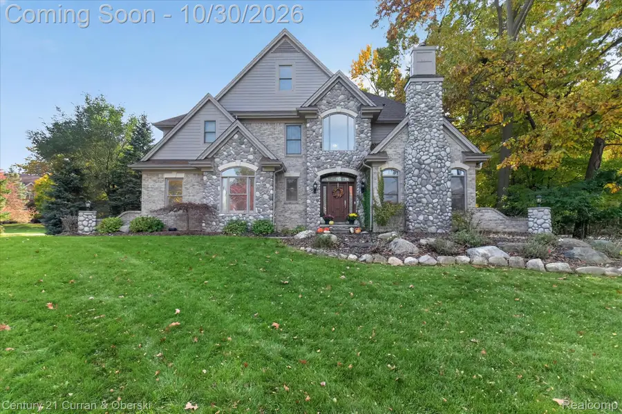 6307 Wildwood LN, West Bloomfield, MI 48324 - #3
