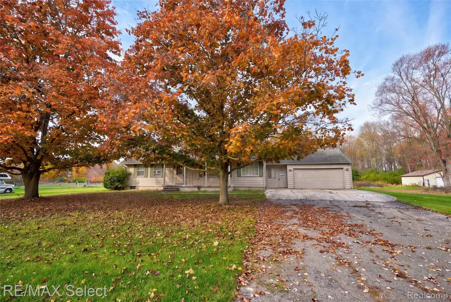 7241 Neff RD, Mount Morris, MI 48458 - #3