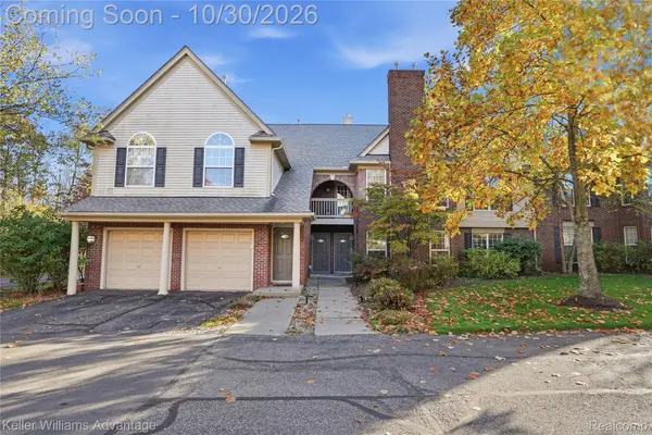 28342 Carlton Way DR, Novi, MI 48377