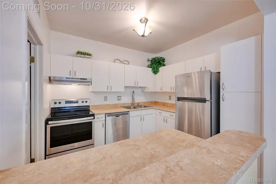 29235 Laurel DR  # 78, Farmington Hills, MI 48331 - #2