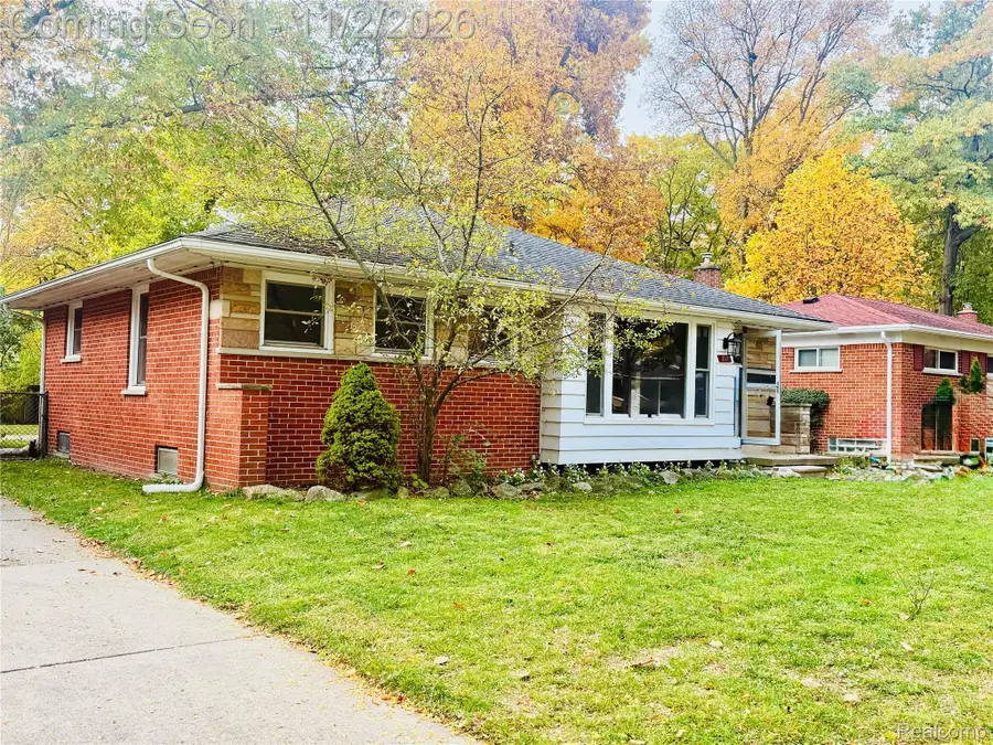 717 Orchard View DR, Royal Oak, MI 48073 - #2