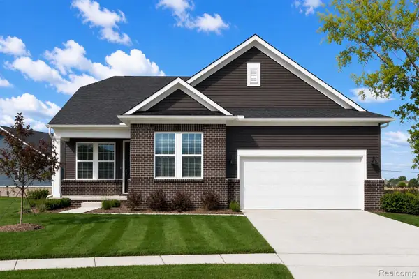 20633 West Kilburn DR, Macomb, MI 48044