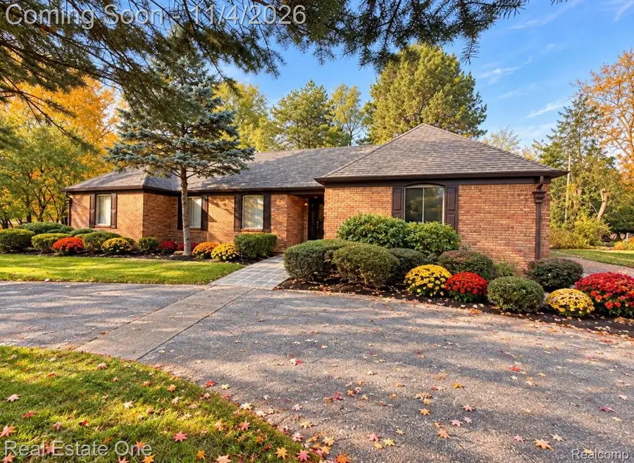 25865 Mulberry DR, Southfield, MI 48033 - #2