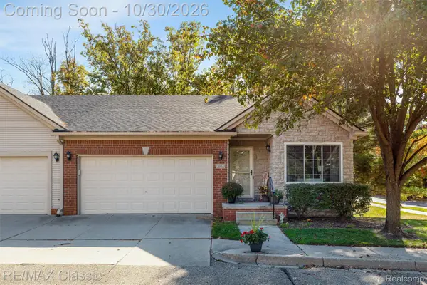 30662 Ardmore CT, Novi, MI 48377