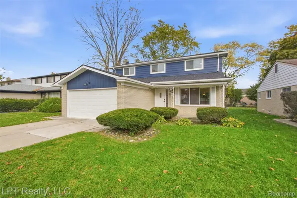 27116 Selkirk ST, Southfield, MI 48076