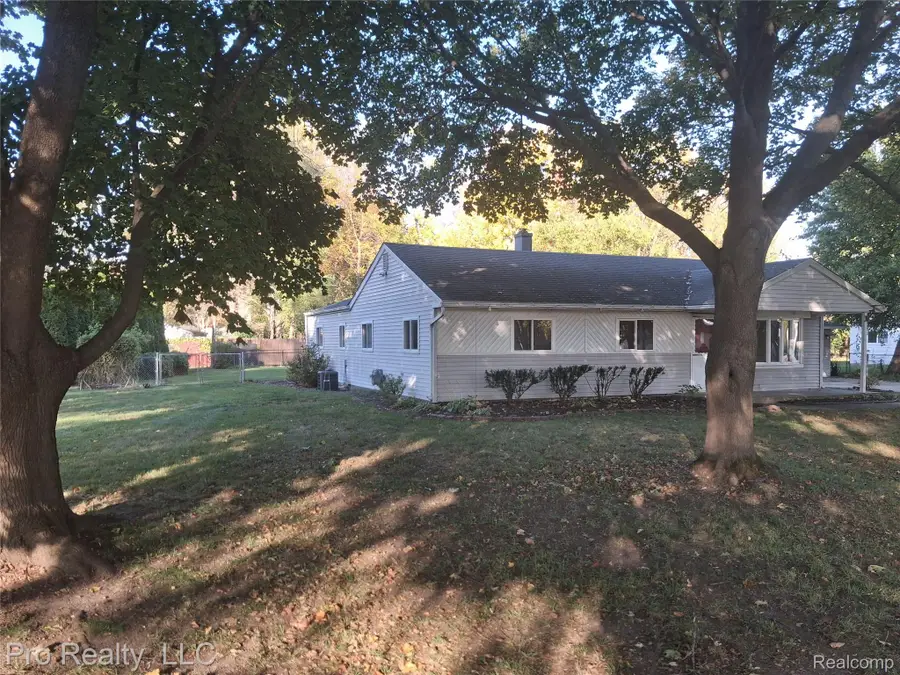 2557 Hearthside DR, Ypsilanti, MI 48198 - #2