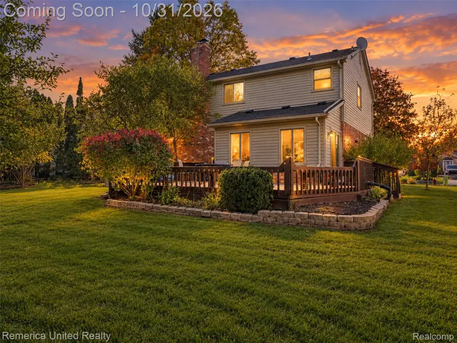 22070 Cascade DR, Novi, MI 48375 - #2