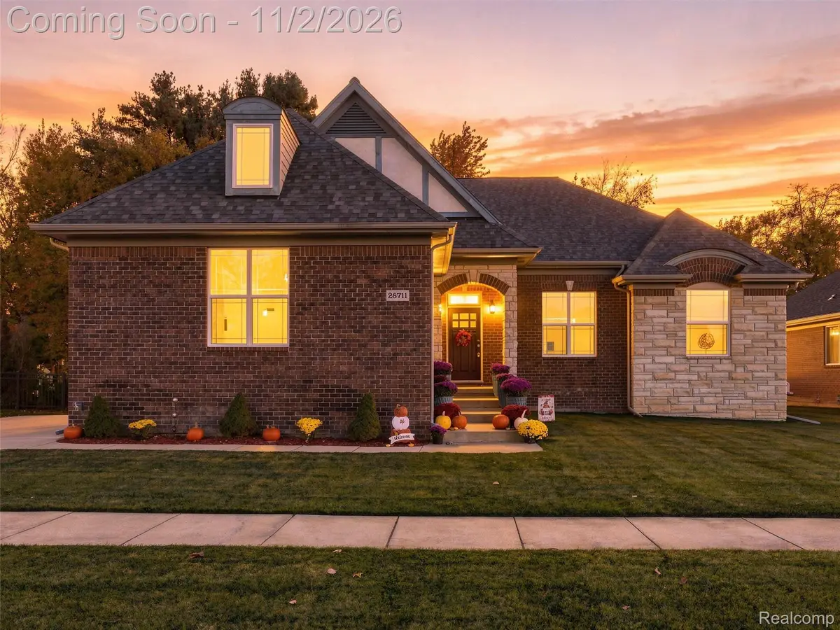 26711 Boston DR, Chesterfield, MI 48051 - #1