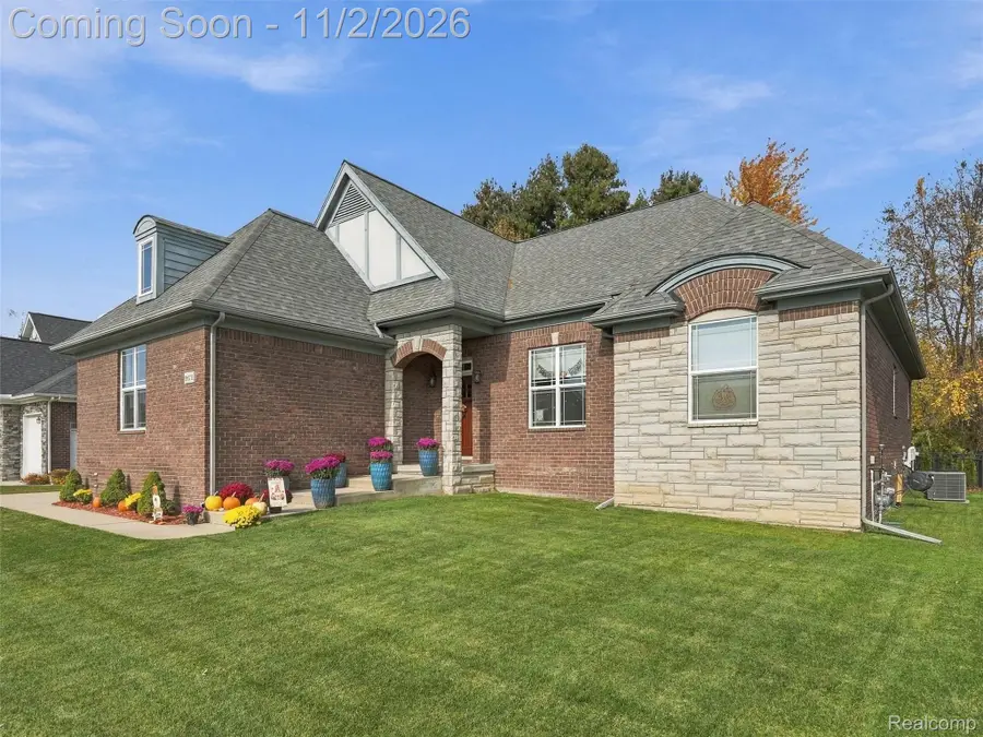 26711 Boston DR, Chesterfield, MI 48051 - #3