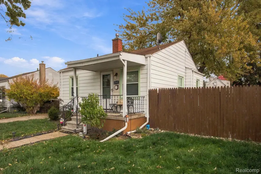 1511 Buckingham AVE, Lincoln Park, MI 48146 - #2