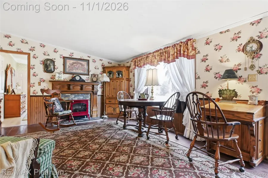 5770 Aztec LN, Howell, MI 48843 - #2