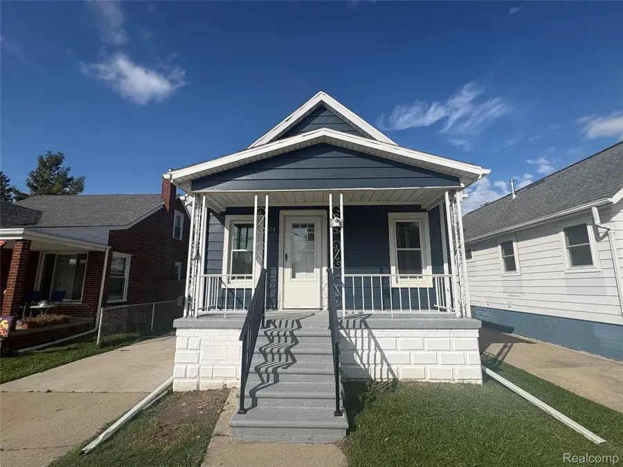 454 Bondie ST, Wyandotte, MI 48192 - #3