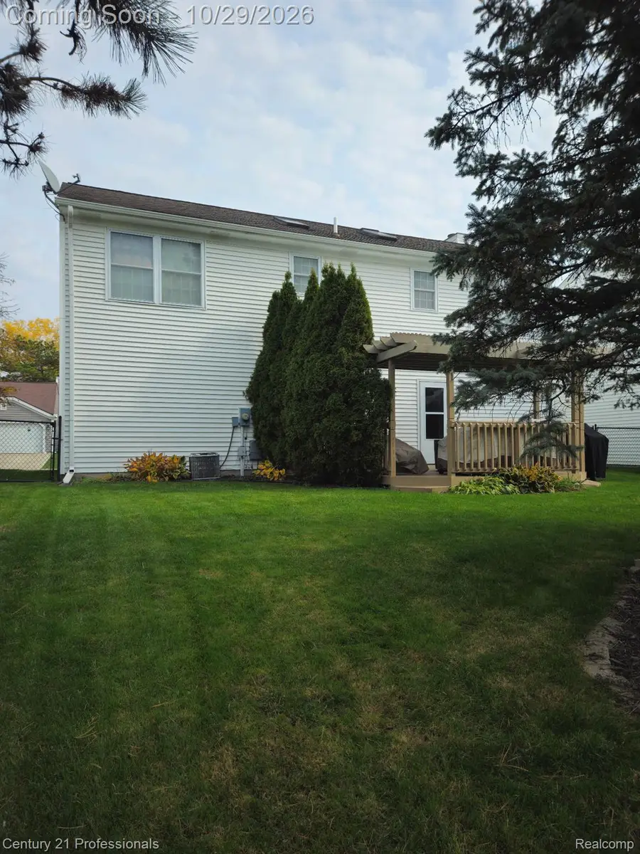 1970 W Williams CIR, Westland, MI 48186 - #2