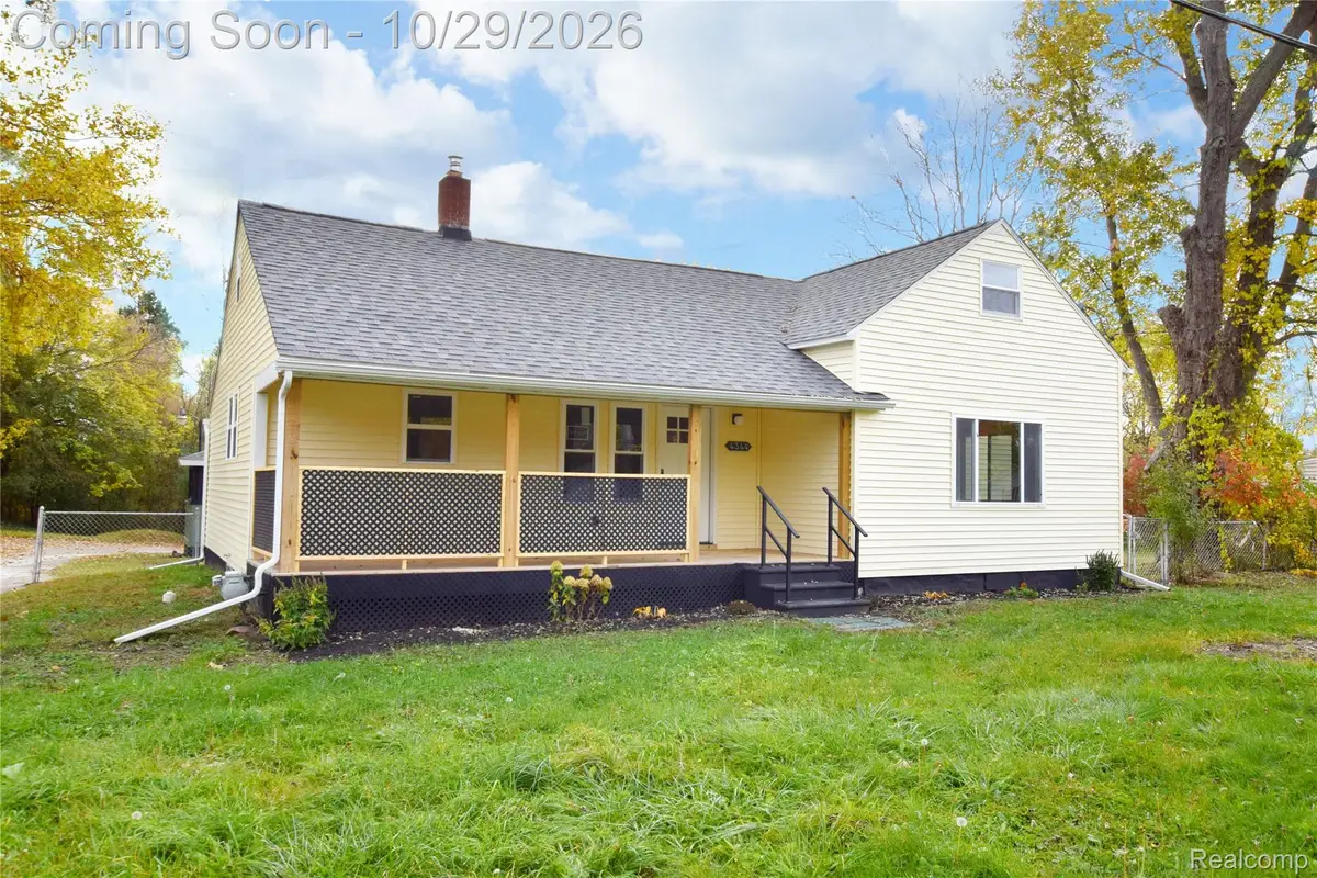 4344 E Carpenter RD, Flint, MI 48506 - #1