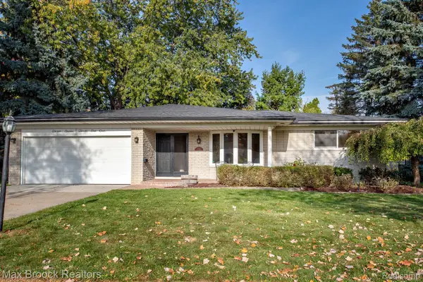 37361 Catherine Marie DR, SterlingHeights, MI 48312