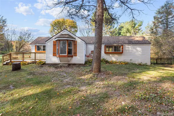 11200 Leeke RD, GrassLake, MI 49240