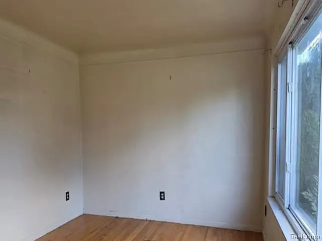 14 Diehl DR, Mount Clemens, MI 48043 - #3