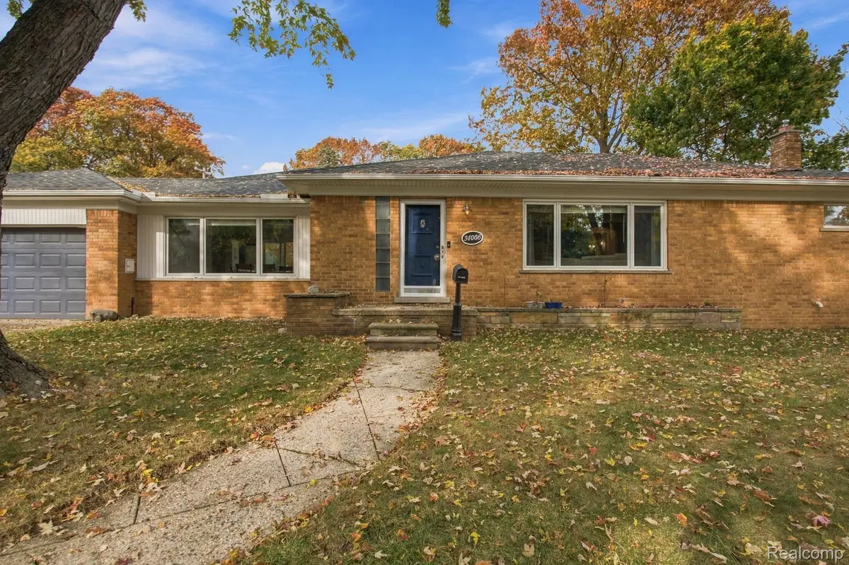 34006 Hampshire ST, Livonia, MI 48154 - #1