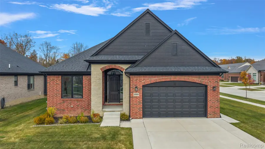 12891 Preston Pointe DR, Shelby, MI 48315 - #2